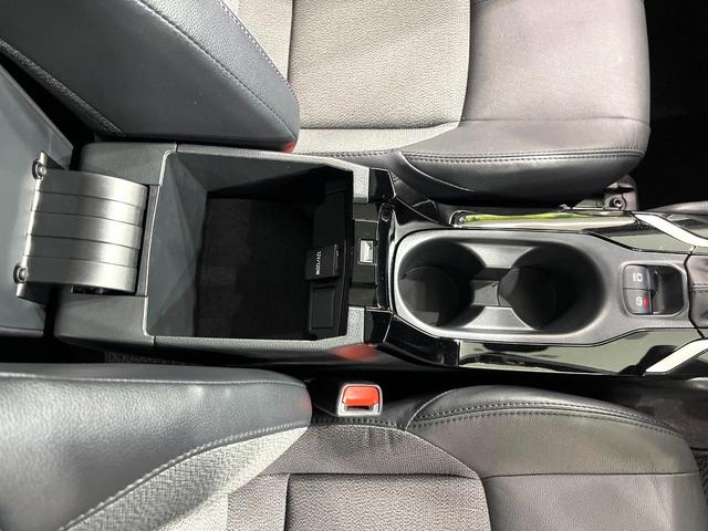 カローラクロス ハイブリッド　Ｚ　１０．５インチディスプレイ　全周囲カメラ　レーダークルーズ　禁煙車　前席シートヒーター　パワーシート　コーナーセンサー　スマートキー　ＬＥＤヘッド　ＥＴＣ２．０　純正１８インチアルミ　オートハイビーム（57枚目）