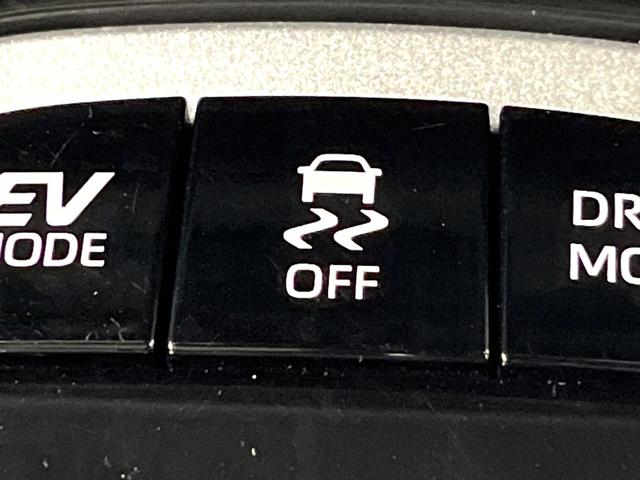 カローラクロス ハイブリッド　Ｚ　１０．５インチディスプレイ　全周囲カメラ　レーダークルーズ　禁煙車　前席シートヒーター　パワーシート　コーナーセンサー　スマートキー　ＬＥＤヘッド　ＥＴＣ２．０　純正１８インチアルミ　オートハイビーム（73枚目）