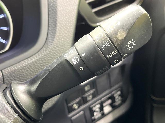 エスクァイア Ｇｉ　ブラックテーラード　純正１０型ナビ　バックカメラ　両側電動スライドドア　前席シートヒーター　セーフティセンス　クルーズコントロール　ＬＥＤヘッドランプ　合皮シート　リアオートエアコン　スマートキー　ＥＴＣ　禁煙車（49枚目）