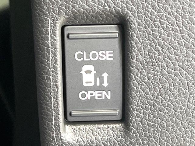 ステップワゴン ｅ：ＨＥＶスパーダ　登録済未使用車　純正１１．４型ナビ　バックカメラ　両側電動スライドドア　ホンダセンシング　パワーバックドア　ブラインドスポットモニター　前席シートヒーター　電動パーキングブレーキ（54枚目）