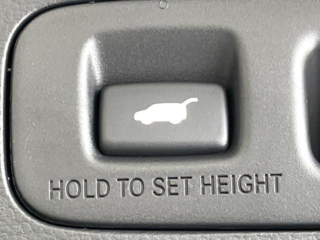 ステップワゴン ｅ：ＨＥＶスパーダ　登録済未使用車　純正１１．４型ナビ　バックカメラ　両側電動スライドドア　ホンダセンシング　パワーバックドア　ブラインドスポットモニター　前席シートヒーター　電動パーキングブレーキ（56枚目）