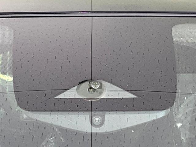 セレナ ハイウェイスターＶ　登録済未使用車　純正１２．３型ナビ　全周囲カメラ　両側電動スライドドア　インテリジェントエマージェンシーブレーキ　ブラインドスポットモニター　ＥＴＣ　ドライブレコーダー（6枚目）