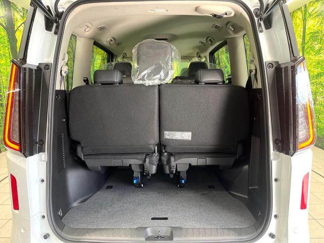 セレナ ハイウェイスターＶ　登録済未使用車　純正１２．３型ナビ　全周囲カメラ　両側電動スライドドア　インテリジェントエマージェンシーブレーキ　ブラインドスポットモニター　ＥＴＣ　ドライブレコーダー（36枚目）