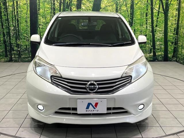 ノート メダリスト　純正ナビ　アラウンドビューモニター　ＨＩＤヘッドランプ　スマートキー　オートエアコン　オートライト　フォグランプ　ＥＴＣ　アームレスト　電動格納ミラー　アイドリングストップ　禁煙車（14枚目）