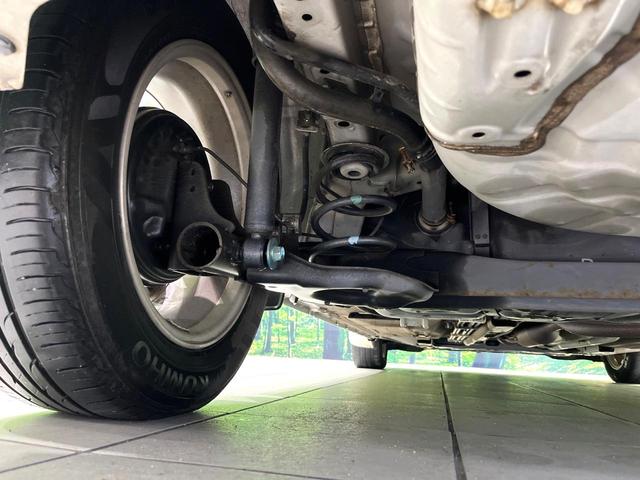 ノート メダリスト　純正ナビ　アラウンドビューモニター　ＨＩＤヘッドランプ　スマートキー　オートエアコン　オートライト　フォグランプ　ＥＴＣ　アームレスト　電動格納ミラー　アイドリングストップ　禁煙車（21枚目）