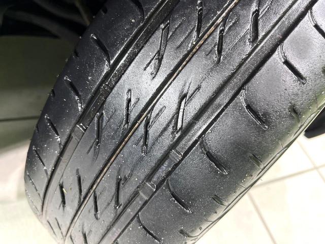 ワゴンＲスティングレー Ｔ　ディスプレイオーディオ　ＨＩＤヘッドランプ　オートエアコン　オートライト　フォグランプ　スマートキー　アイドリングストップ　シートアンダーボックス　アームレスト　純正１５インチアルミ　禁煙車（57枚目）