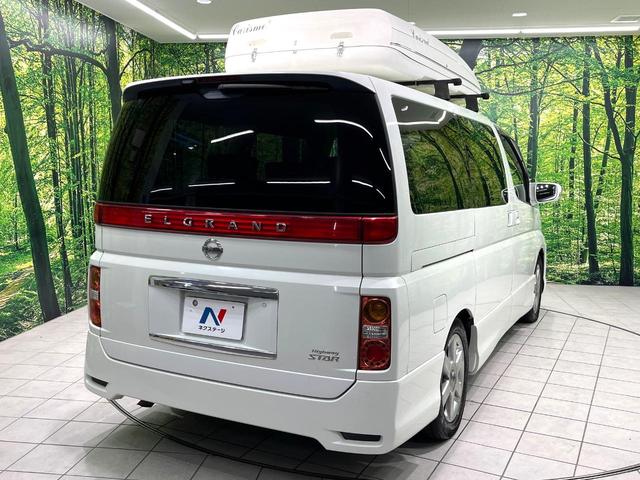 エルグランド ハイウェイスター　プレミアムナビエディション　オーディオ　バックカメラ　フリップダウンモニター　両側電動スライドドア　ＨＩＤヘッドランプ　ＥＴＣ　フォグランプ　ハーフレザーシート　スマートキー　オートライト　純正１７インチアルミ（18枚目）