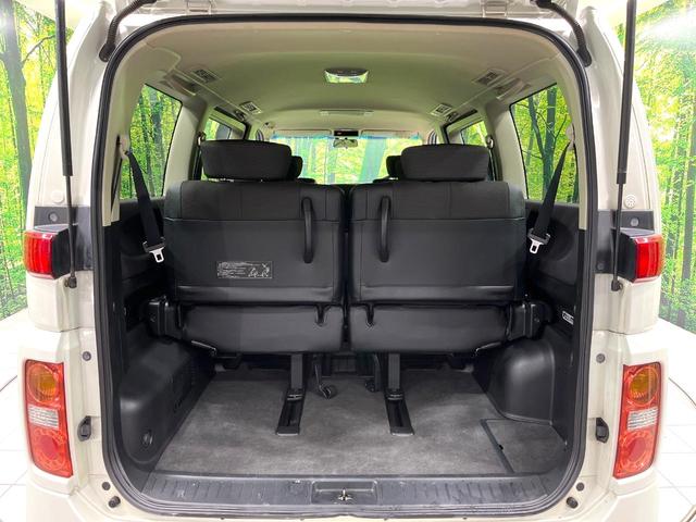 エルグランド ハイウェイスター　プレミアムナビエディション　オーディオ　バックカメラ　フリップダウンモニター　両側電動スライドドア　ＨＩＤヘッドランプ　ＥＴＣ　フォグランプ　ハーフレザーシート　スマートキー　オートライト　純正１７インチアルミ（38枚目）