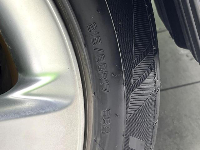 エルグランド ハイウェイスター　プレミアムナビエディション　オーディオ　バックカメラ　フリップダウンモニター　両側電動スライドドア　ＨＩＤヘッドランプ　ＥＴＣ　フォグランプ　ハーフレザーシート　スマートキー　オートライト　純正１７インチアルミ（65枚目）