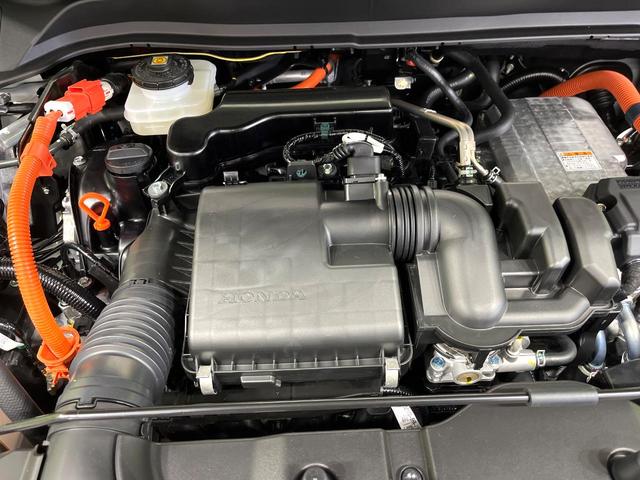 ヴェゼル ｅ：ＨＥＶ　Ｚ　登録済未使用車　ホンダセンシング　純正９型ナビ　マルチビューカメラシステム　ブラインドスポットモニター　パワーバックドア　前席シートヒーター　ハンドルヒーター　電動パーキングブレーキ（18枚目）