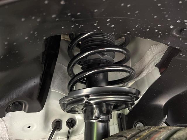 ヴェゼル ｅ：ＨＥＶ　Ｚ　登録済未使用車　ホンダセンシング　純正９型ナビ　マルチビューカメラシステム　ブラインドスポットモニター　パワーバックドア　前席シートヒーター　ハンドルヒーター　電動パーキングブレーキ（20枚目）