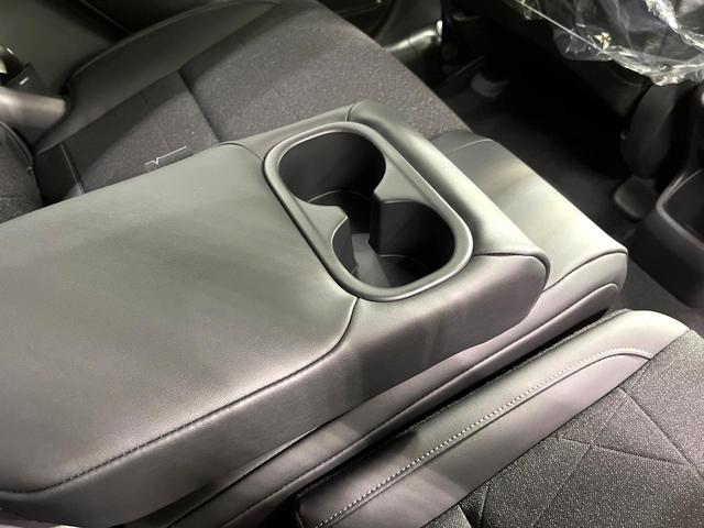 ヴェゼル ｅ：ＨＥＶ　Ｚ　登録済未使用車　ホンダセンシング　純正９型ナビ　マルチビューカメラシステム　ブラインドスポットモニター　パワーバックドア　前席シートヒーター　ハンドルヒーター　電動パーキングブレーキ（42枚目）