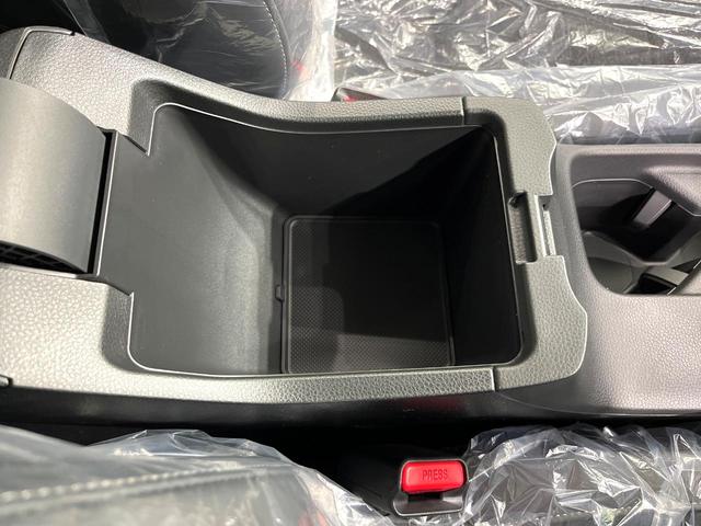 ヴェゼル ｅ：ＨＥＶ　Ｚ　登録済未使用車　ホンダセンシング　純正９型ナビ　マルチビューカメラシステム　ブラインドスポットモニター　パワーバックドア　前席シートヒーター　ハンドルヒーター　電動パーキングブレーキ（45枚目）