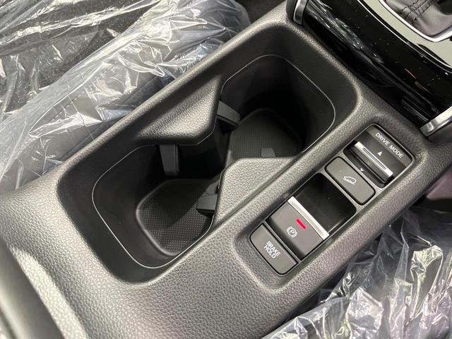 ヴェゼル ｅ：ＨＥＶ　Ｚ　登録済未使用車　ホンダセンシング　純正９型ナビ　マルチビューカメラシステム　ブラインドスポットモニター　パワーバックドア　前席シートヒーター　ハンドルヒーター　電動パーキングブレーキ（47枚目）