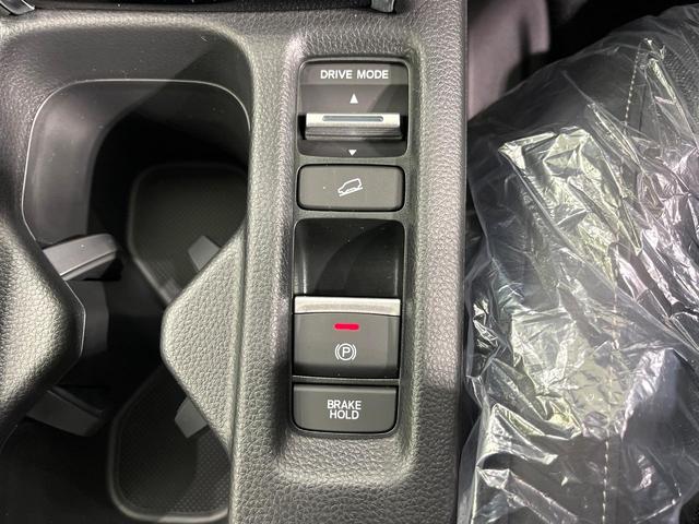 ヴェゼル ｅ：ＨＥＶ　Ｚ　登録済未使用車　ホンダセンシング　純正９型ナビ　マルチビューカメラシステム　ブラインドスポットモニター　パワーバックドア　前席シートヒーター　ハンドルヒーター　電動パーキングブレーキ（55枚目）