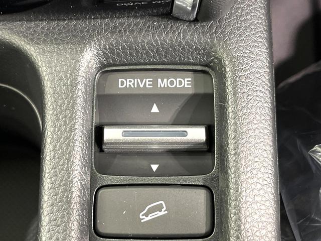 ヴェゼル ｅ：ＨＥＶ　Ｚ　登録済未使用車　ホンダセンシング　純正９型ナビ　マルチビューカメラシステム　ブラインドスポットモニター　パワーバックドア　前席シートヒーター　ハンドルヒーター　電動パーキングブレーキ（56枚目）