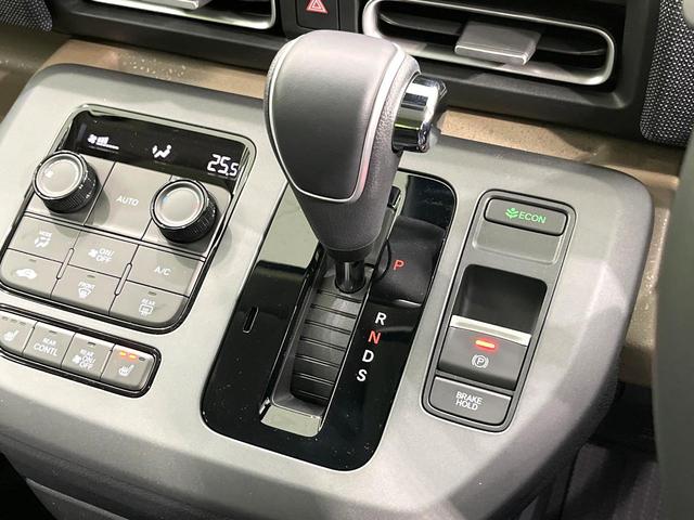 フリード エアー　ＥＸ　登録済未使用車　ホンダセンシング　ブラインドスポットモニター　両側電動スライドドア　アダプティブクルーズコントロール　前席シートヒーター　ＬＥＤヘッドランプ　ハーフレザーシート　純正１５インチアルミ（25枚目）