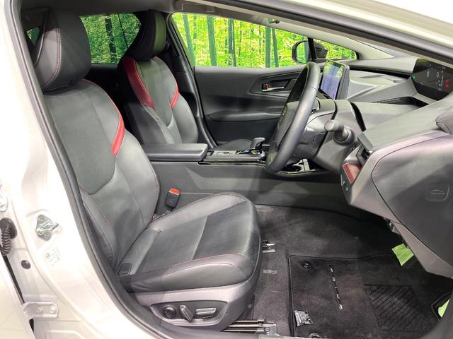 プリウス Ｚ　モデリスタエアロ　純正１２．３型ナビ　パノラミックビューモニター　ブラインドスポットモニター　シートベンチレーション　パワーバックドア　パワーシート　デジタルインナーミラー　ＥＴＣ２．０　禁煙車（8枚目）
