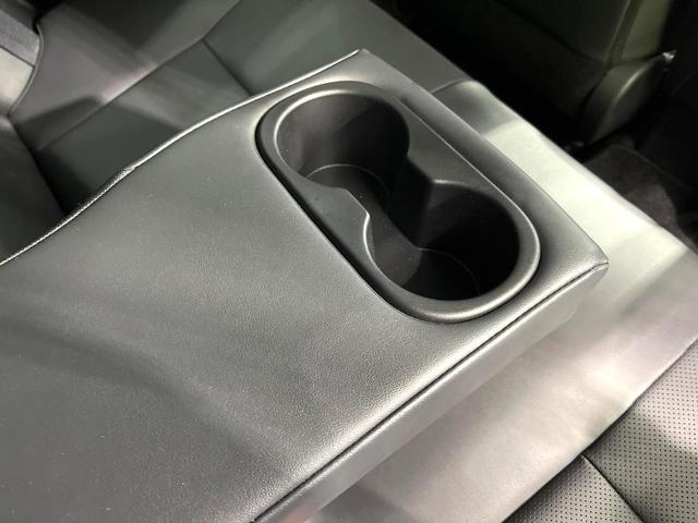 プリウス Ｚ　モデリスタエアロ　純正１２．３型ナビ　パノラミックビューモニター　ブラインドスポットモニター　シートベンチレーション　パワーバックドア　パワーシート　デジタルインナーミラー　ＥＴＣ２．０　禁煙車（45枚目）