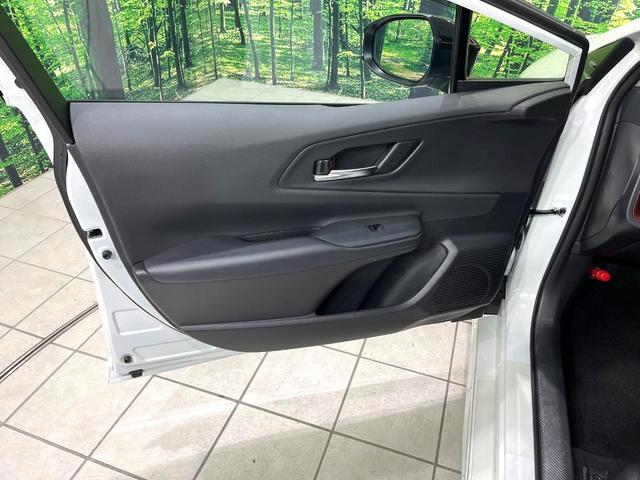 プリウス Ｚ　モデリスタエアロ　純正１２．３型ナビ　パノラミックビューモニター　ブラインドスポットモニター　シートベンチレーション　パワーバックドア　パワーシート　デジタルインナーミラー　ＥＴＣ２．０　禁煙車（46枚目）