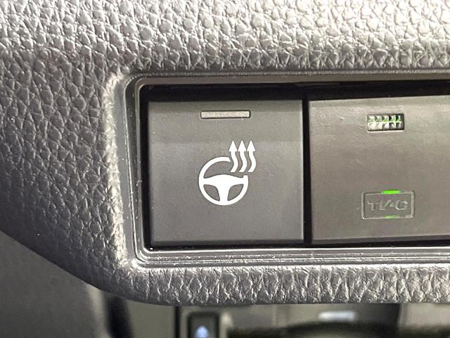 プリウス Ｚ　モデリスタエアロ　純正１２．３型ナビ　パノラミックビューモニター　ブラインドスポットモニター　シートベンチレーション　パワーバックドア　パワーシート　デジタルインナーミラー　ＥＴＣ２．０　禁煙車（57枚目）