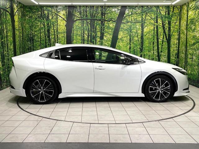 プリウス Ｚ　モデリスタエアロ　純正１２．３型ナビ　パノラミックビューモニター　ブラインドスポットモニター　シートベンチレーション　パワーバックドア　パワーシート　デジタルインナーミラー　ＥＴＣ２．０　禁煙車（70枚目）