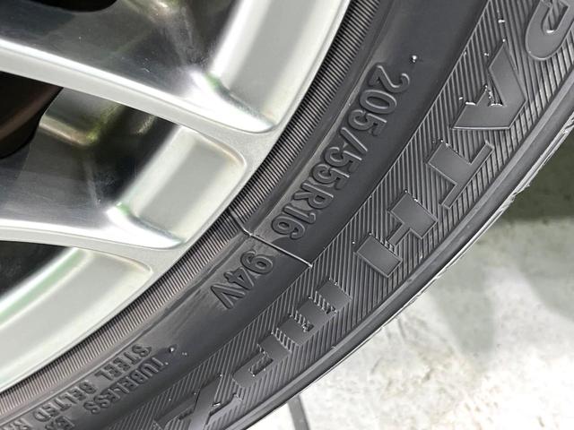 ヴォクシー ハイブリッドＺＳ　煌ＩＩ　純正１０型ナビ　バックカメラ　セーフティセンス　両側電動スライドドア　スマートキー　ＬＥＤヘッドランプ　ビルトインＥＴＣ　オートマチックハイビーム　車線逸脱警報　Ｂｌｕｅｔｏｏｔｈ再生　禁煙車（70枚目）