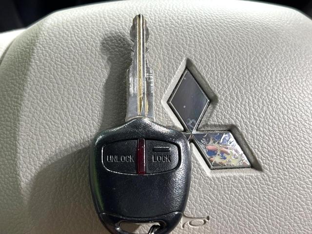 ｅＫワゴン Ｅ　ＳＤナビ　シートヒーター　キーレス　アームレスト　禁煙車　電動格納ミラー　ベンチシート　パワーウィンドウ　エアコン　ヘッドライトレベライザー（5枚目）