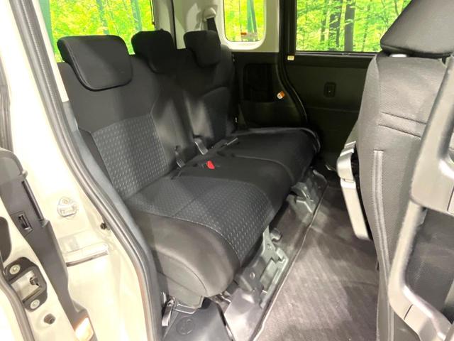 ルーミー カスタムＧ　純正９型ナビ　パノラミックビューモニター　両側電動スライドドア　スマートアシスト　前席シートヒーター　レーダークルーズコントロール　コーナーセンサー　ＥＴＣ　ドライブレコーダー　禁煙車（9枚目）