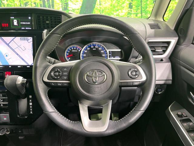 ルーミー カスタムＧ　純正９型ナビ　パノラミックビューモニター　両側電動スライドドア　スマートアシスト　前席シートヒーター　レーダークルーズコントロール　コーナーセンサー　ＥＴＣ　ドライブレコーダー　禁煙車（11枚目）