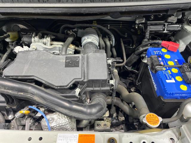 ルーミー カスタムＧ　純正９型ナビ　パノラミックビューモニター　両側電動スライドドア　スマートアシスト　前席シートヒーター　レーダークルーズコントロール　コーナーセンサー　ＥＴＣ　ドライブレコーダー　禁煙車（18枚目）