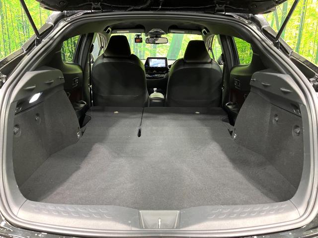 Ｃ－ＨＲ Ｓ　モデリスタエアロ　純正９インチナビ　バックカメラ　衝突被害軽減システム　レーダークルーズ　禁煙車　ハーフレザーシート　ドラレコ　スマートキー　ＬＥＤヘッド　ＥＴＣ２．０　純正１８インチアルミ（10枚目）