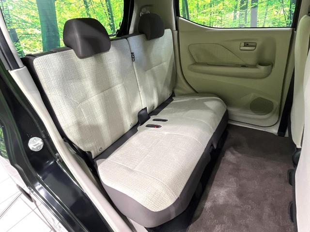 デイズ Ｓ　純正ナビ　インテリジェントエマージェンシーブレーキ　アイドリングストップ　ＥＴＣ　ハイビームアシスト　ステアリングスイッチ　リモコンキー　電動格納ミラー　パワーウィンドウ　禁煙車（9枚目）