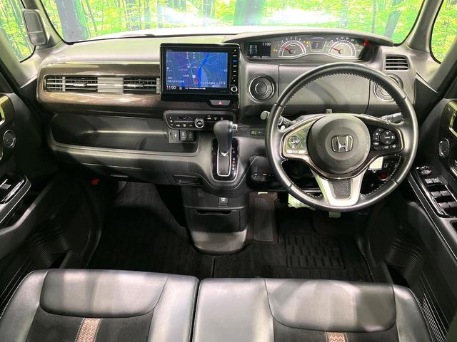 Ｎ－ＢＯＸカスタム Ｇ・Ｌターボホンダセンシング　純正８型ナビ　バックカメラ　両側電動スライドドア　衝突軽減システム　アダプティブクルーズコントロール　ドライブレコーダー　ＥＴＣ　スマートキー　Ｂｌｕｅｔｏｏｔｈ再生　ロールサンシェード　禁煙車（2枚目）