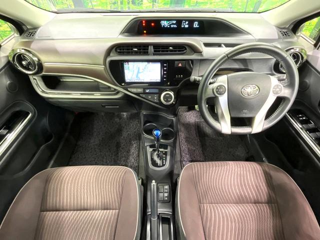 アクア Ｇ　純正ＳＤナビ　バックカメラ　セーフティセンス　クルーズコントロール　ＥＴＣ　スマートキー　Ｂｌｕｅｔｏｏｔｈ再生　フルセグＴＶ　車線逸脱警報　オートマチックハイビーム　禁煙車　アームレスト（2枚目）