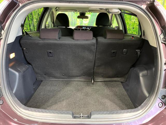 アクア Ｇ　純正ＳＤナビ　バックカメラ　セーフティセンス　クルーズコントロール　ＥＴＣ　スマートキー　Ｂｌｕｅｔｏｏｔｈ再生　フルセグＴＶ　車線逸脱警報　オートマチックハイビーム　禁煙車　アームレスト（10枚目）