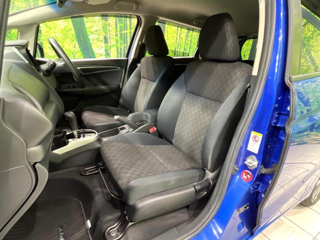 フィット １３Ｇ・Ｌパッケージ　純正ナビ　バックカメラ　シティブレーキアクティブシステム　ＥＴＣ　ドライブレコーダー　Ｂｌｕｅｔｏｏｔｈ接続　ＬＥＤヘッド　スマートキー　電動格納ミラー　パワーウィンドウ　禁煙車（32枚目）