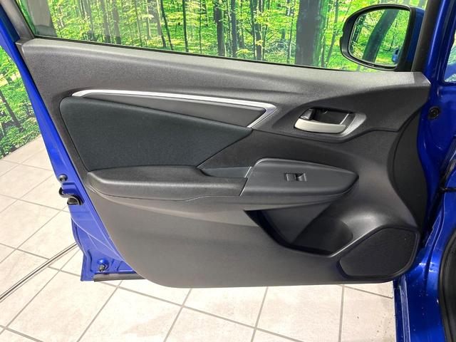 フィット １３Ｇ・Ｌパッケージ　純正ナビ　バックカメラ　シティブレーキアクティブシステム　ＥＴＣ　ドライブレコーダー　Ｂｌｕｅｔｏｏｔｈ接続　ＬＥＤヘッド　スマートキー　電動格納ミラー　パワーウィンドウ　禁煙車（40枚目）