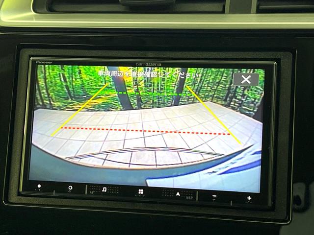 フィットハイブリッド Ｌパッケージ　ＳＤナビ　バックカメラ　シティブレーキアクティブシステム　ＬＥＤヘッドランプ　ＥＴＣ　ドライブレコーダー　スマートキー　クルーズコントロール　禁煙車　オートライト　Ｂｌｕｅｔｏｏｔｈ再生（4枚目）