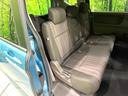 後部座席も気になるようなキズ・汚れやへたり等、大きなダメージはなく、良好な状態です。