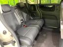 後部座席も気になるようなキズ・汚れやへたり等、大きなダメージはなく、良好な状態です。