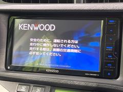 【ナビゲーション】使いやすいナビで目的地までしっかり案内してくれます。各種オーディオ再生機能も充実しており、お車の運転がさらに楽しくなります！！ 3