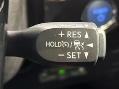 �ڥ졼�������롼������ȥ�����۹�®ƻϩ�Ǥ�Ĺ��Υ���Ԥ��ڤˡ�����ư��®�٤��ݤĥ��롼������ȥ����뤬�����ͷڸ������ƥ��Ϣ�Ȥ��������μ�ξ���Τ��Ƽִ֤��ݤĤ褦��®��Ĵ�ᤷ�Ƥ���ޤ����� 6