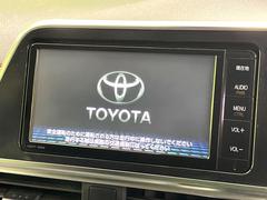 �ڽ����ʥӡۿ͵��ν����ʥӤ������������ǥ�����ǽ�⽼�¤��Ƥ��ꡢ�£�������������³����Ф������Υ��ޥۤ�ͣУ��ץ쥤�䡼�β��ڤ������ǽ�������α�ž������˳ڤ����ʤ�ޤ����� 3