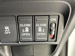 ��ξ¦�ѥ���饤�ɥɥ��ۥ��ޡ��ȥ����䱿ž�ʤΥ����å��Ǹ���ξ¦���饤�ɥɥ��γ��Ĥ���ǽ����ư�������Ϥ�����ƥɥ��򳫤���ɬ�פ�̵���������ʤ����ͤǤ��ñ�˳����Ĥ�Ǥ���Ŭ�Ǥ��� 5