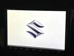 �ڽ��������ʥӡۿ͵��ν����ʥӤ������������ǥ�����ǽ�⽼�¤��Ƥ��ꡢ�£�������������³����Ф������Υ��ޥۤ�ͣУ��ץ쥤�䡼�β��ڤ������ǽ�������α�ž������˳ڤ����ʤ�ޤ����� 3