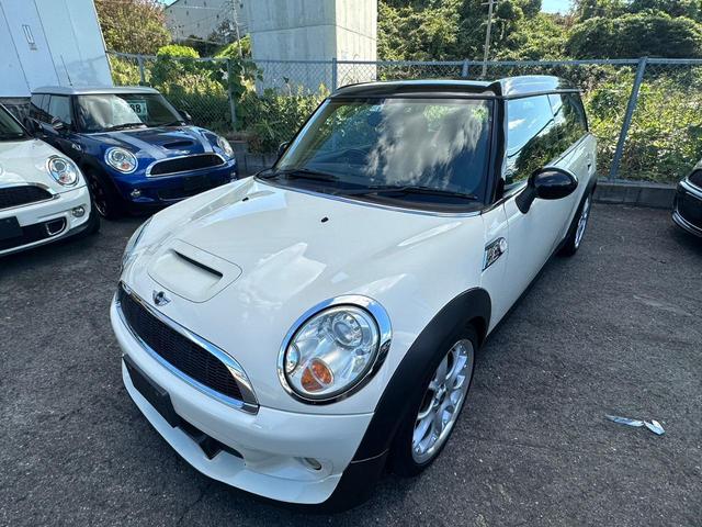 ＭＩＮＩ クーパーＳ　クラブマン　車検整備付き　正規ディーラー車　ローダウン　フロントスポイラー　タイミングチェーン　ステムシール交換　ターボ（6枚目）