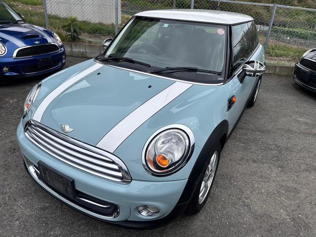 ＭＩＮＩ クーパー　アイスブルー　後期型　車検整備付き　修復歴無　正規ディーラー車　タイミングチェーン　ステムシール交換　ホワイトルーフ（5枚目）