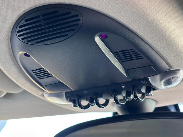 MINI クーパー ペースマン 後期型 車検整備付 修復歴無し 正規ディーラー車 ETC付き タイミングチェーン ステムシール交換 パドルシフト(66枚目)