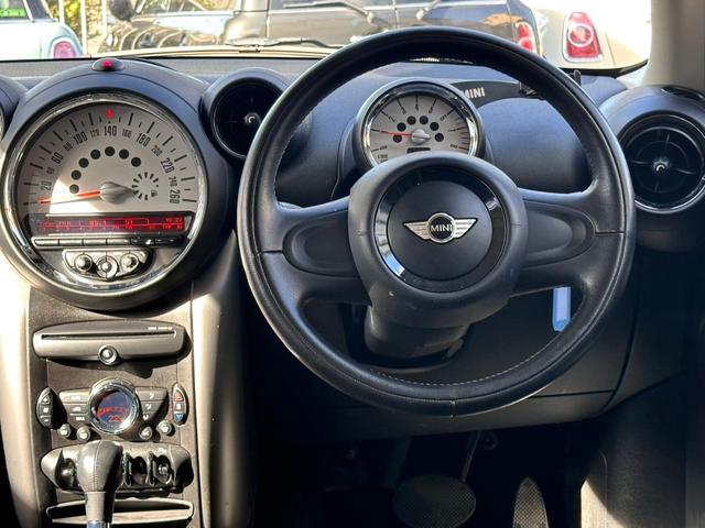 MINI クーパー ペースマン 後期型 車検整備付 修復歴無し 正規ディーラー車 ETC付き タイミングチェーン ステムシール交換 パドルシフト(73枚目)